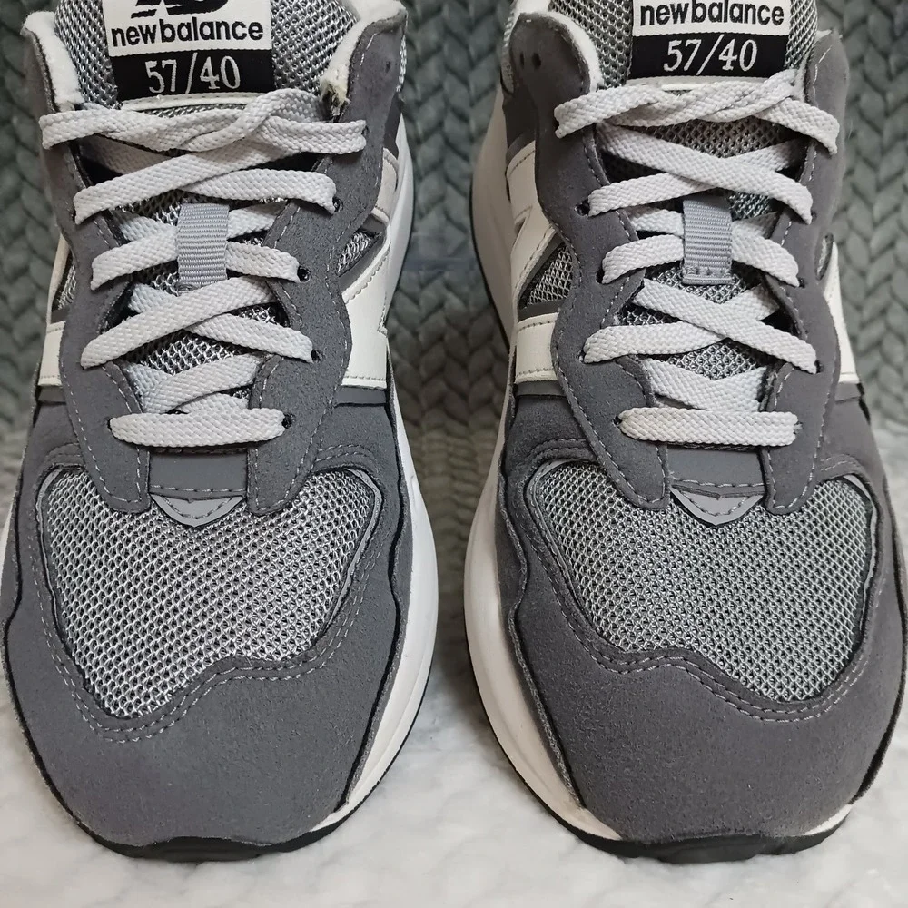 New Balance 57/40 Grey White GS Kids Athletic Running Sneakers Shoes Size 4